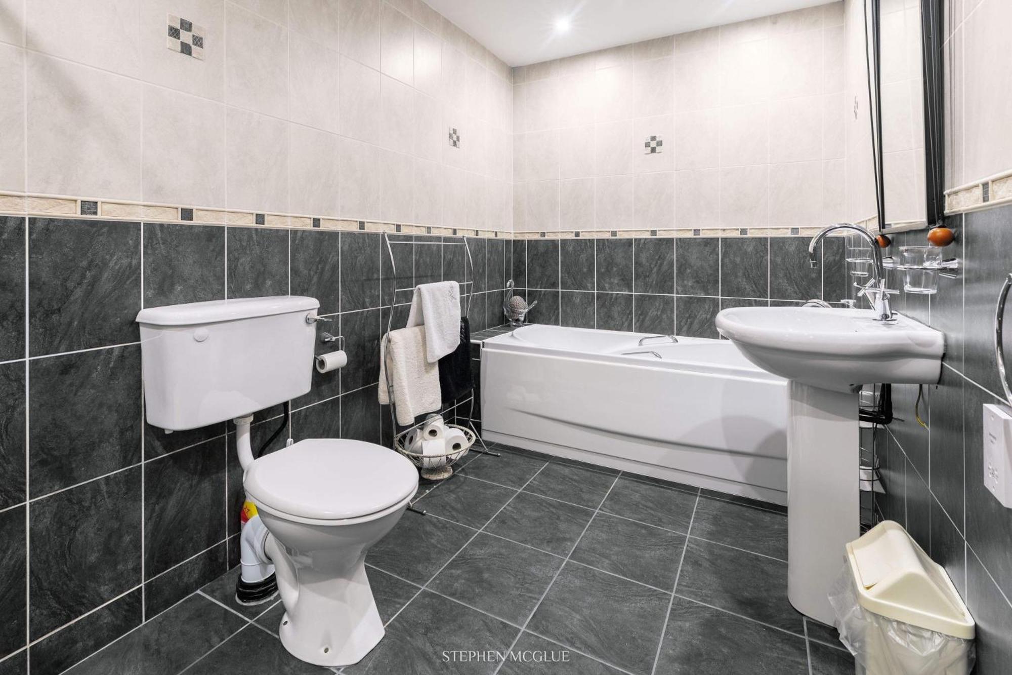 Dunleath House Hotel Даунпатрик Екстериор снимка