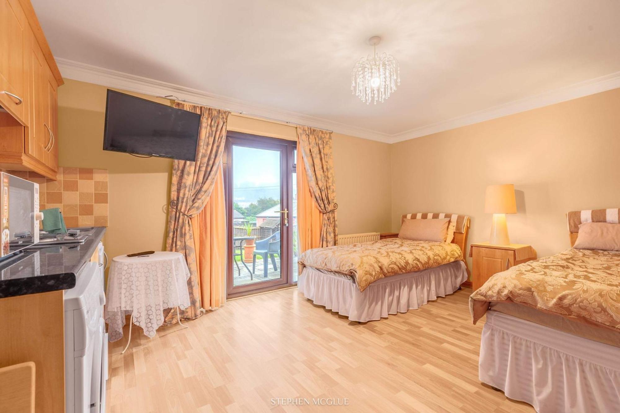Dunleath House Hotel Даунпатрик Екстериор снимка